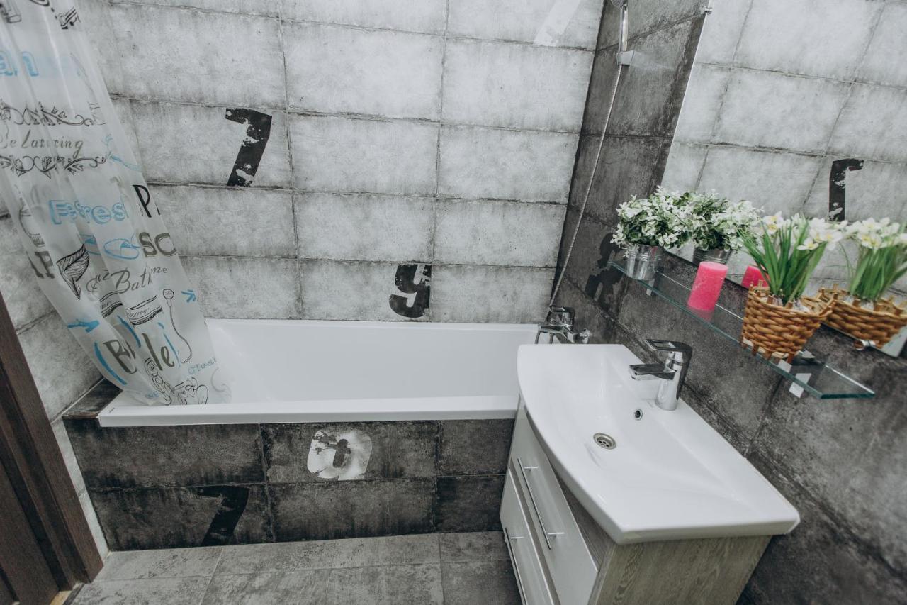 Luxury Apartments Neer Lavina Sumy Esterno foto
